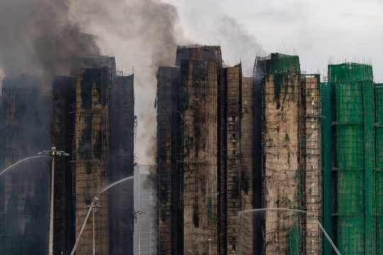 Πυρκαγιά σε ουρανοξύστες του Χονγκ Κονγκ